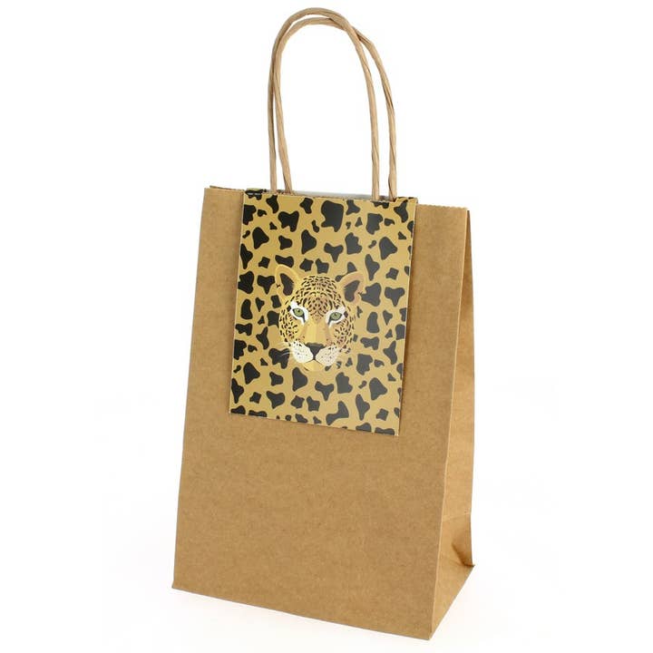 Recycelbare Geschenktüte mit Leopardenmotiv und Namensfeld